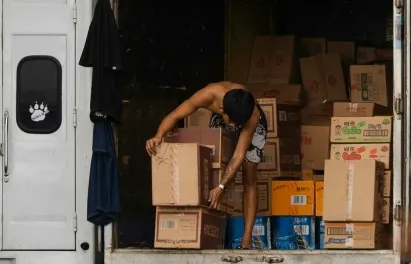 LOADING AND UNLOADING